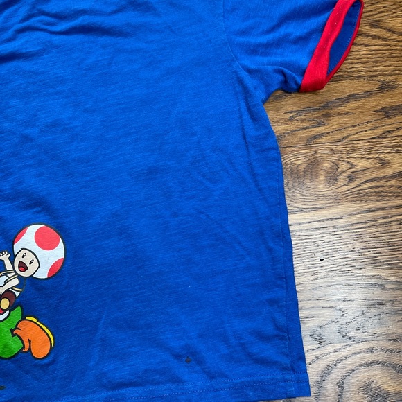 Super Mario Graphic T-Shirt - Picture 11 of 11
